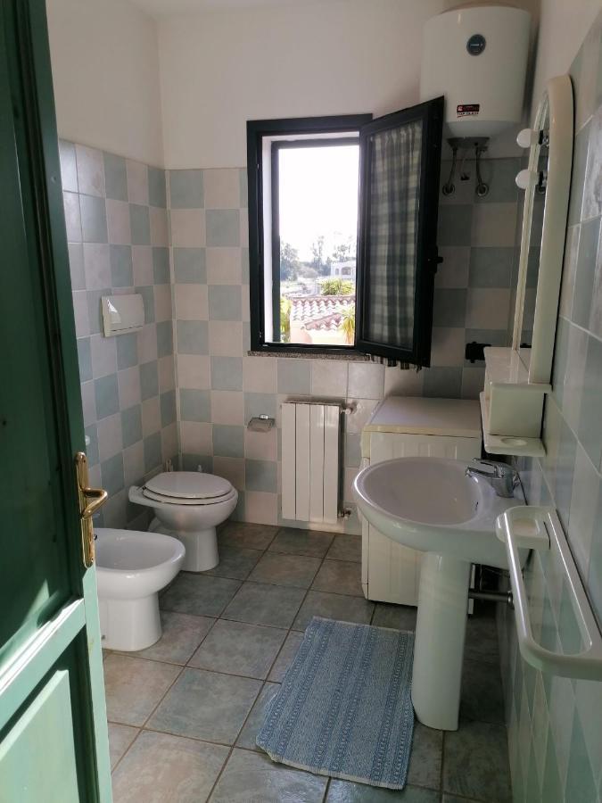 Gionny-C Apartment บูโดนี ภายนอก รูปภาพ