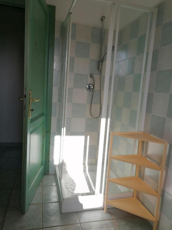 Gionny-C Apartment บูโดนี ภายนอก รูปภาพ